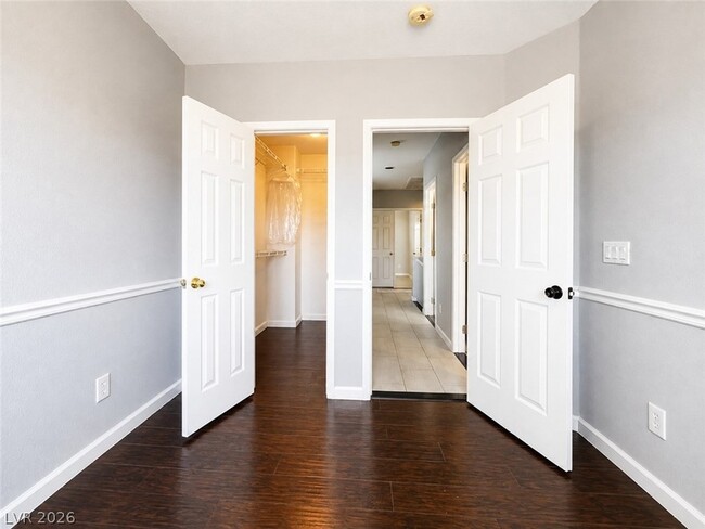Building Photo - 9706 Powell Plateau Ct