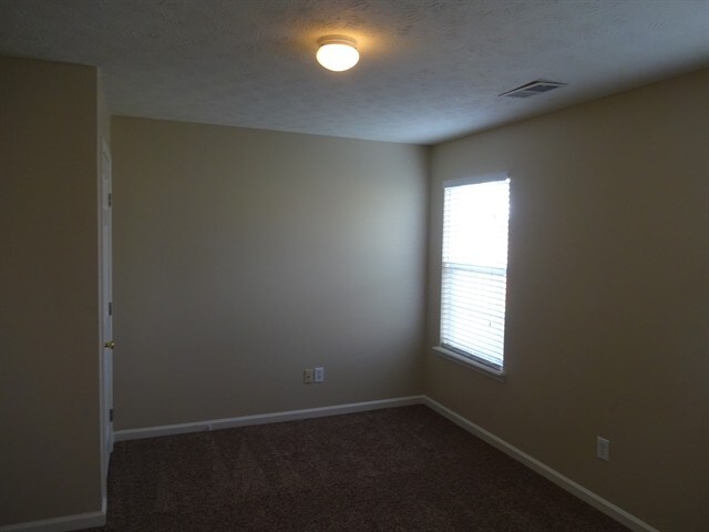 Building Photo - 3041 Lake Park Trl