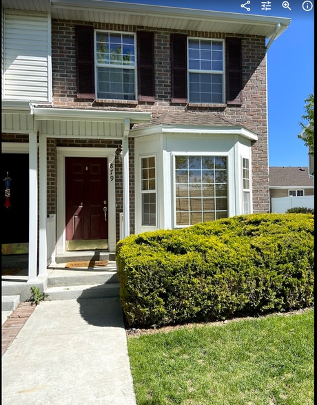 Building Photo - 879 Capital Ave