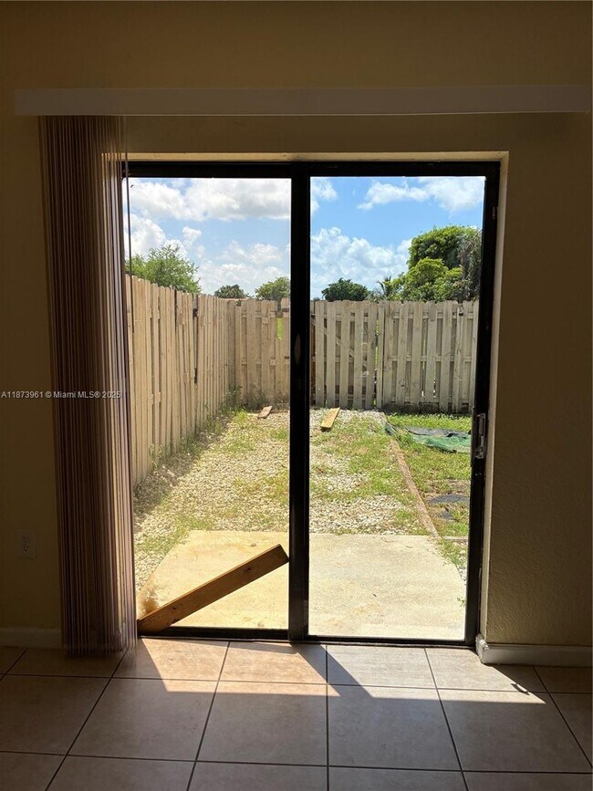 Building Photo - 28115 SW 143rd Ct