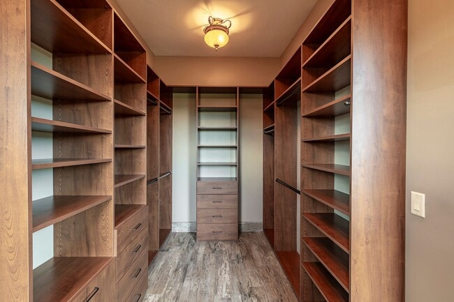 Building Photo - Ranch home in Kamas