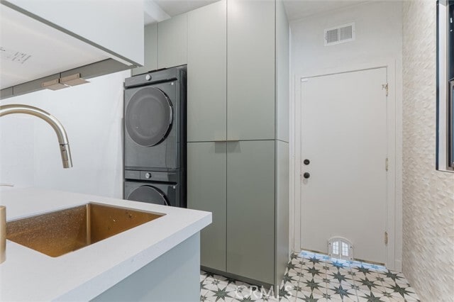 Building Photo - 17437 Oak Creek Ct