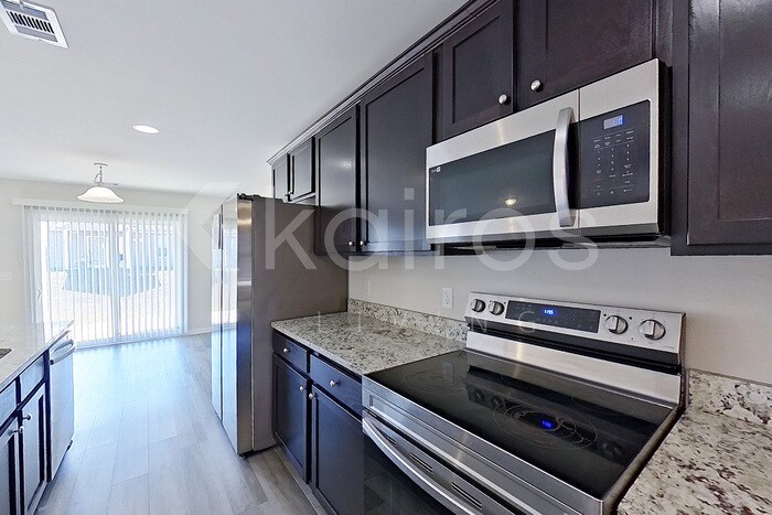 Building Photo - 103 Colonial Wy