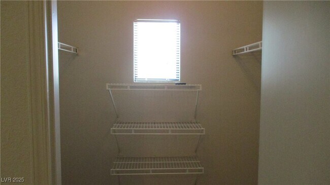 Building Photo - 8250 N Grand Canyon Dr