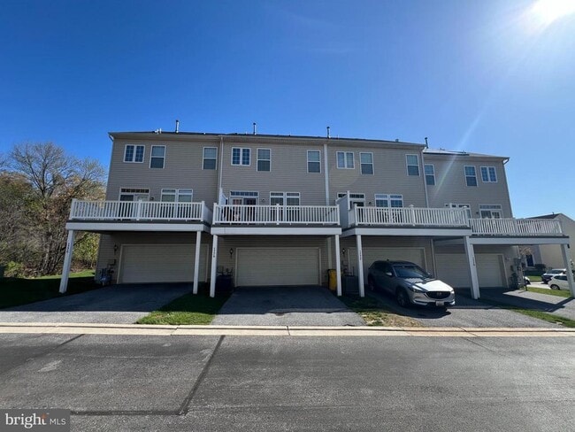 Building Photo - 1774 Compton Ct