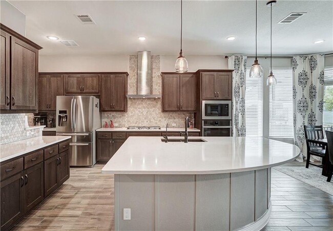 Building Photo - 61 Rancho Trail