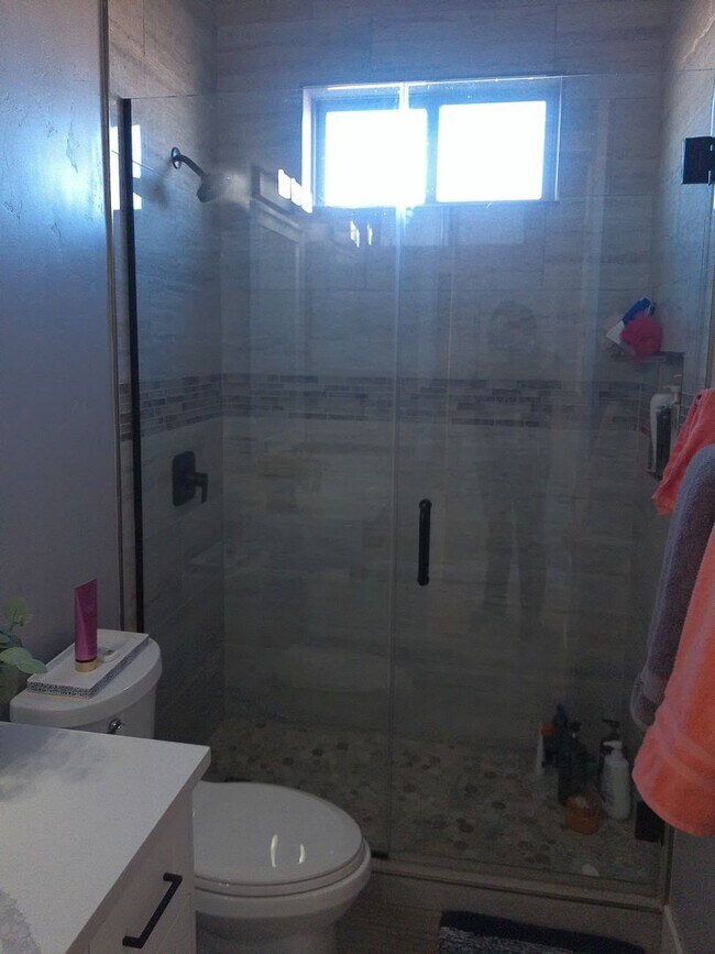 Building Photo - Beautiful Brand-New Home for Rent in Viewpoint Estates Winter Rental