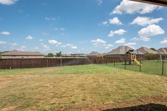 Building Photo - 301 Oar Wood Dr