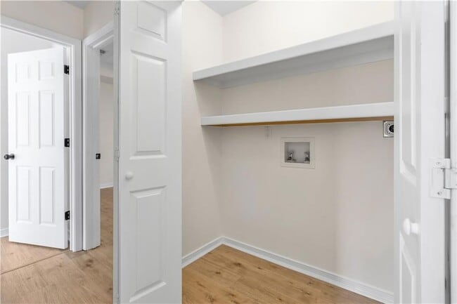 Building Photo - 1366 Valmont St