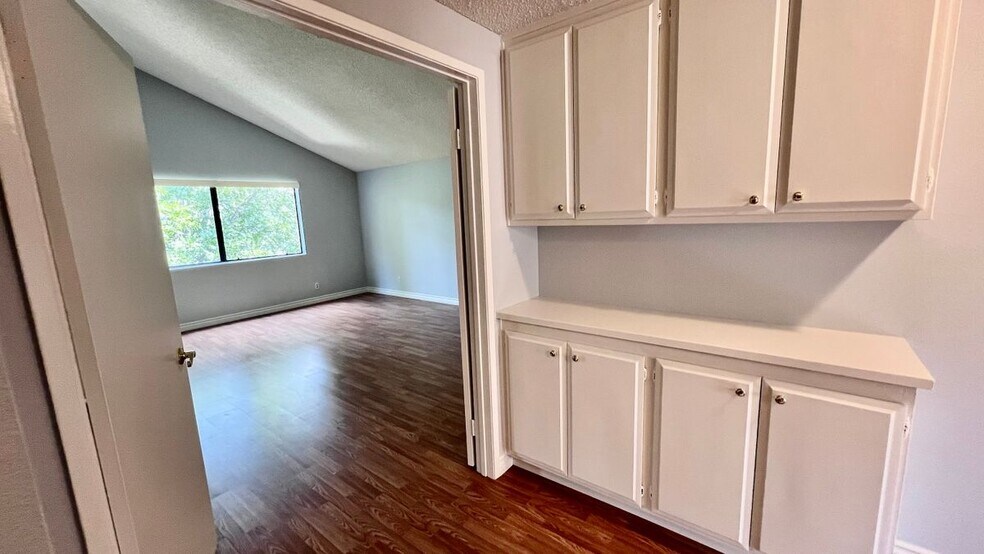 Building Photo - 15061 Sherman Way