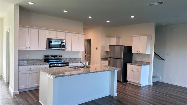 Building Photo - 1408 Lake Alpine Trl