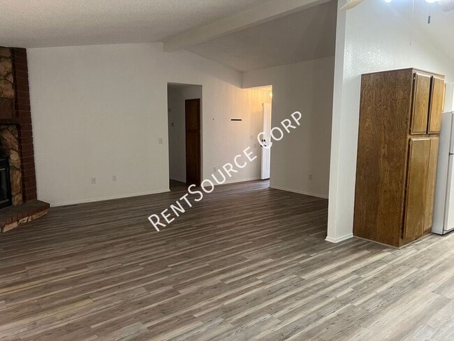 Building Photo - 14229 Winchester Dr