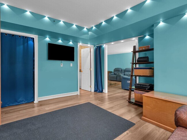 Building Photo - Have It All in Crystal City: Spacious, Stylish & Steps From Everything!