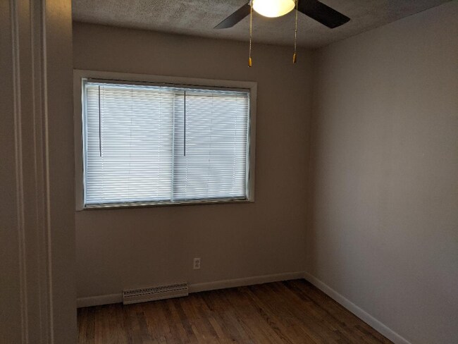 Building Photo - 1639 Birney St