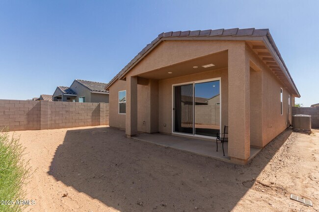 Building Photo - 3022 Hayden Rose Ave