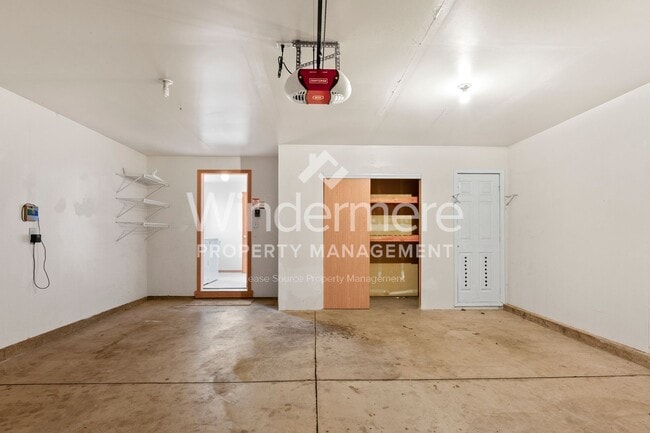 Building Photo - Welcome to your new home in Airway Heights...