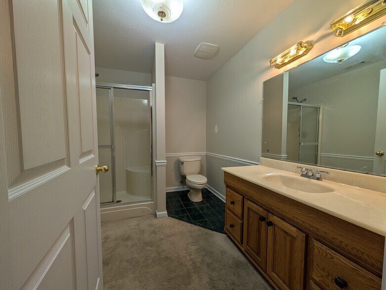 Bathroom - 7218 Timber Trl