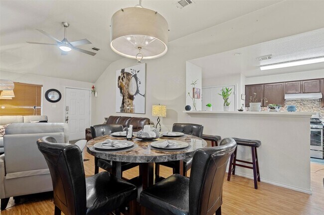 Building Photo - 1000 Christopher Ave
