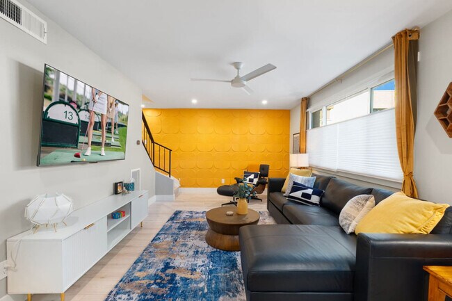 Building Photo - 6957 E Osborn Rd