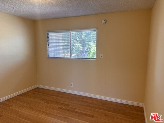 Building Photo - 5411 S Centinela Ave