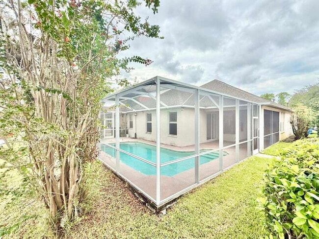 Building Photo - 9512 Greenpointe Dr