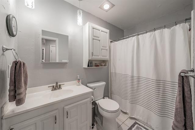 Building Photo - 6217 Scenic Dr