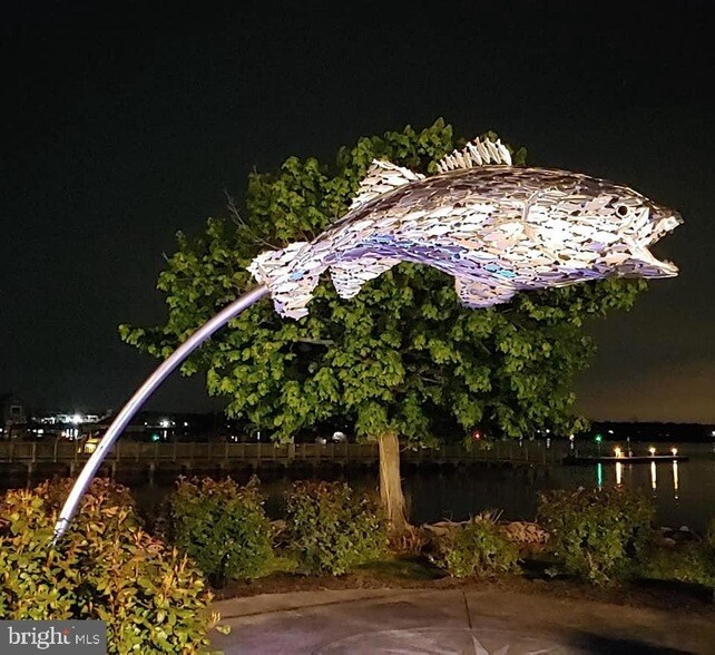 Building Photo - 421 Concord St