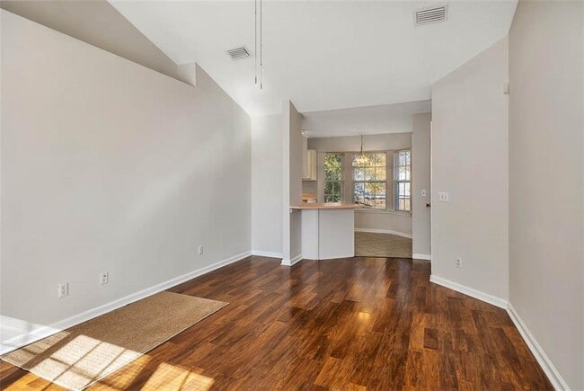 Building Photo - 202 Nell Leone Dr