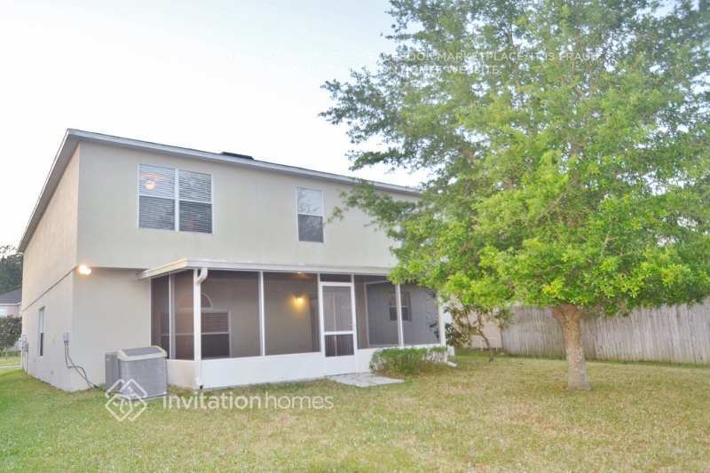 Building Photo - 16536 Corner Lake Dr