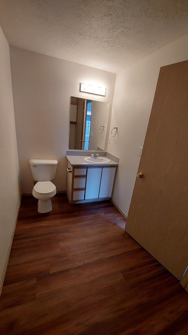 Building Photo - 160 N 7th St