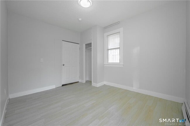 Building Photo - 49 Johnson St