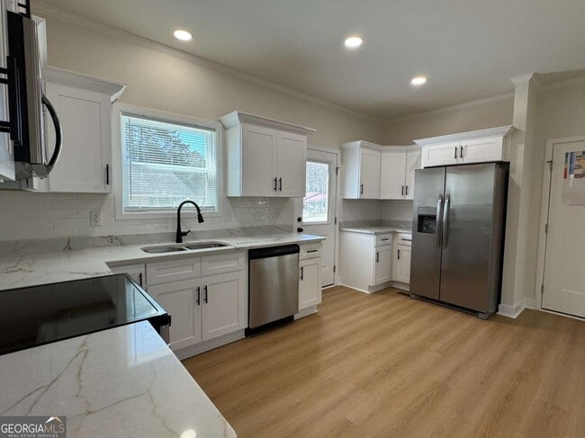 Building Photo - 125 Indiana Ave