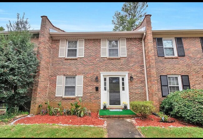 Primary Photo - 103 Glen Acres Ct