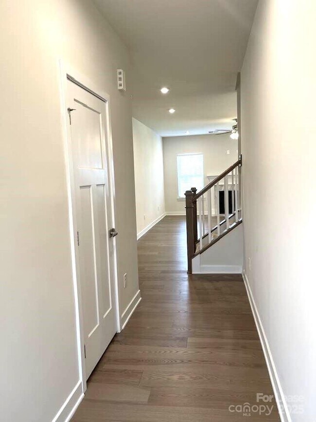 Building Photo - 10476 Dalton Woods Ct NW
