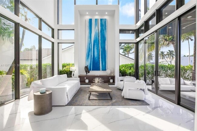 Building Photo - 3367 NE 168th St