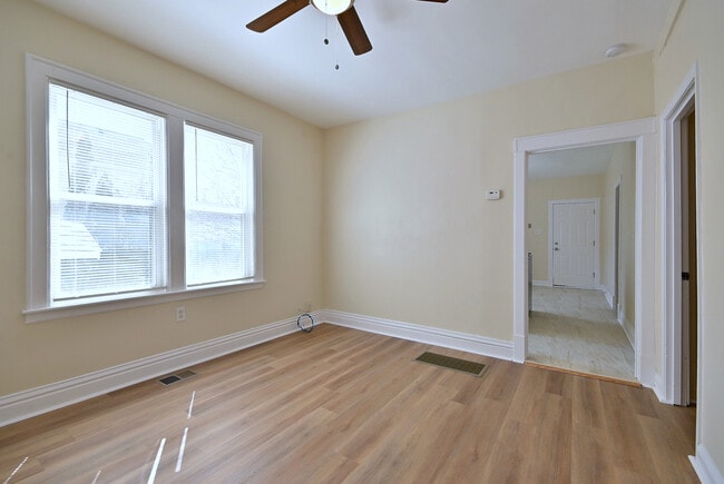 Building Photo - 8602 S Muskegon Ave