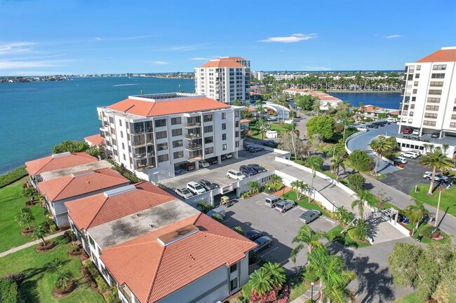 Building Photo - 6295 Bahia Del Mar Cir