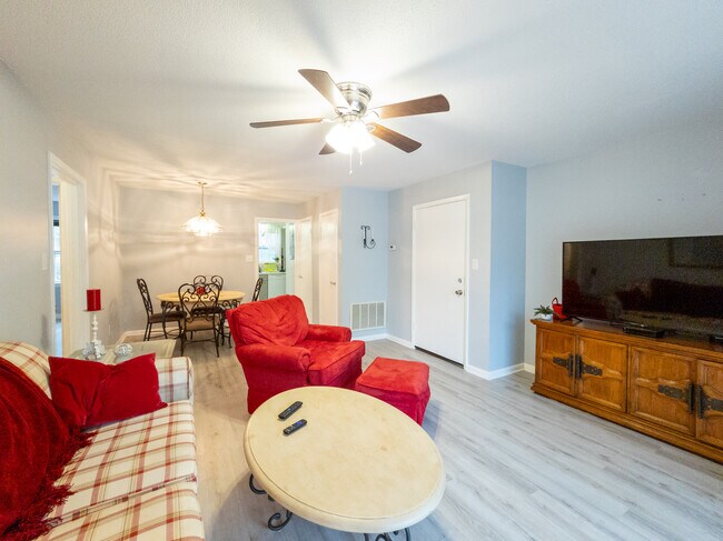 Building Photo - 357 Driftwood Cir
