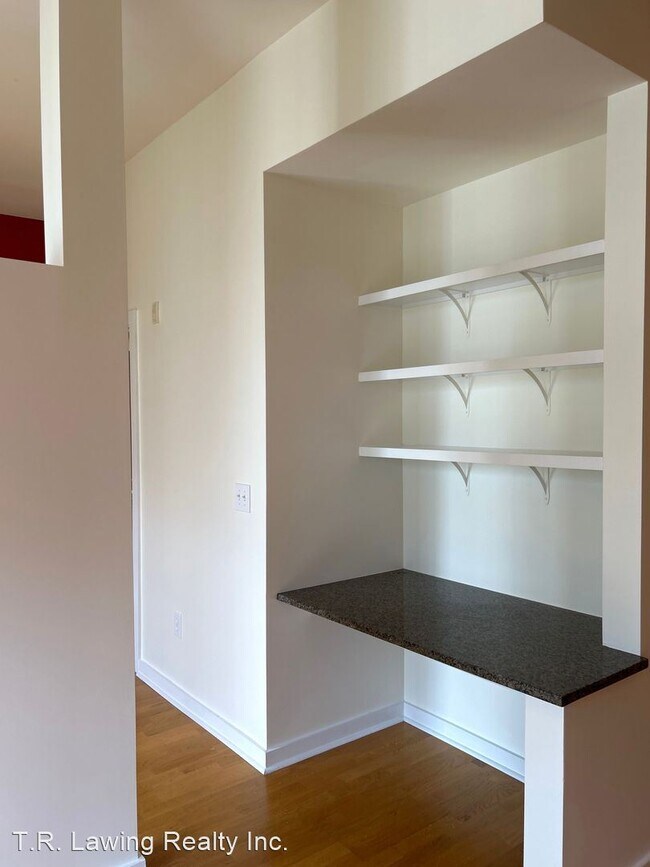 Building Photo - 1 br, 1 bath House - 525 East 6th Street  ...