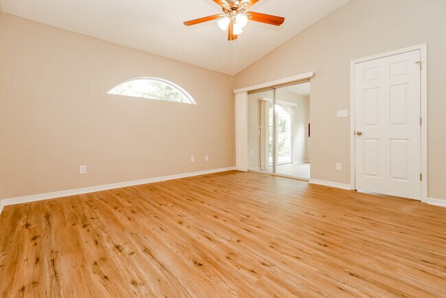 Building Photo - 2135 Remington Pointe Blvd