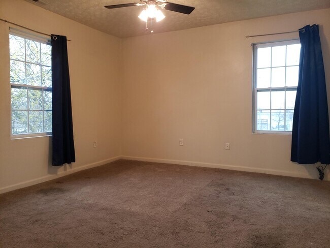 Building Photo - 2830 Grandy Ave