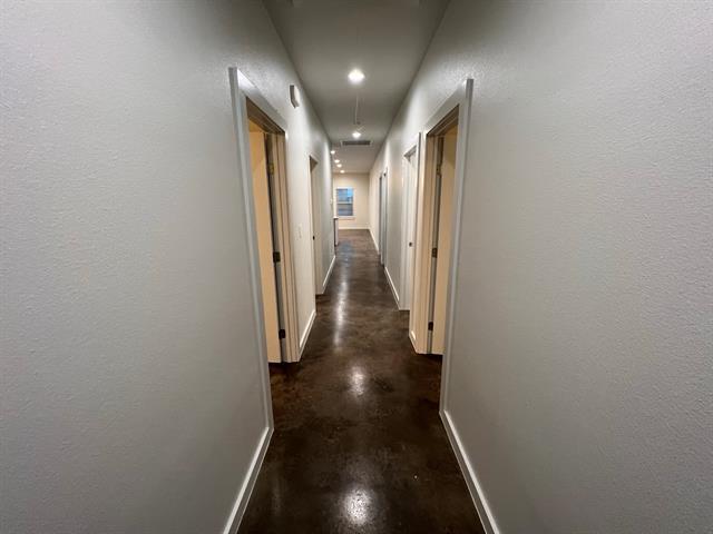 Building Photo - 402 N Elliott Ave