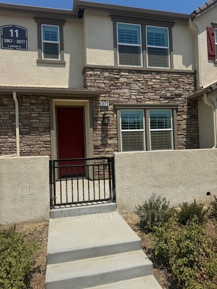 Primary Photo - 3973 E Rincon St