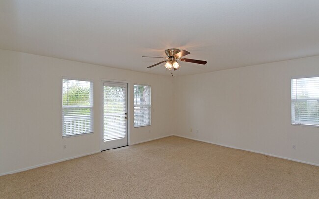 Building Photo - 2159 Island Shore Way