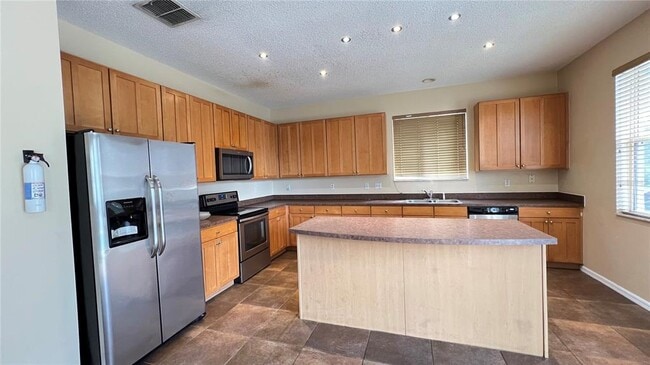 Building Photo - 16904 Sunrise Vista Dr