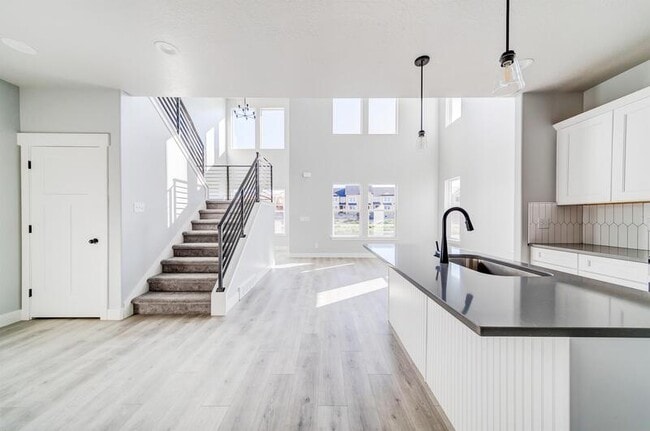 Building Photo - 13893 Little Rdg Ln