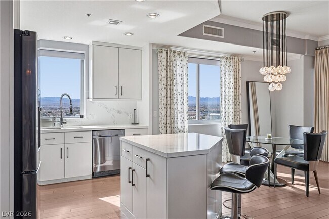 Building Photo - 8255 S Las Vegas Blvd