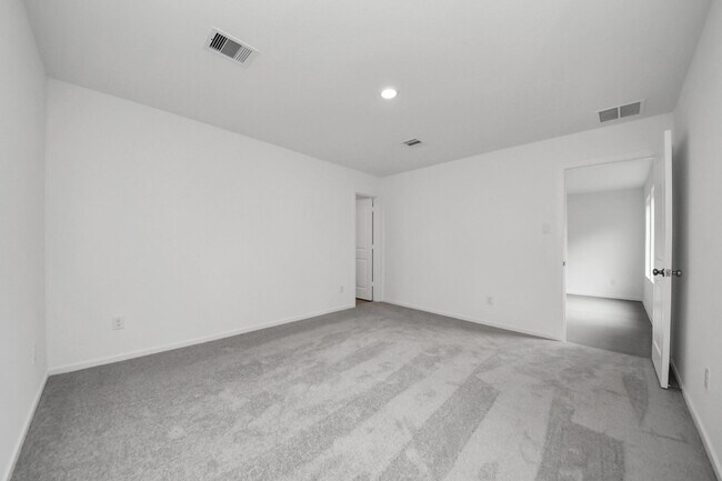 Building Photo - 13507 Sonali Springs Dr