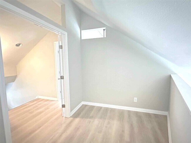 Building Photo - 4144 Greystone Way