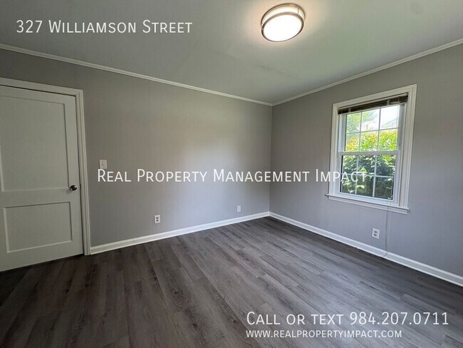 Building Photo - 327 Williamson St